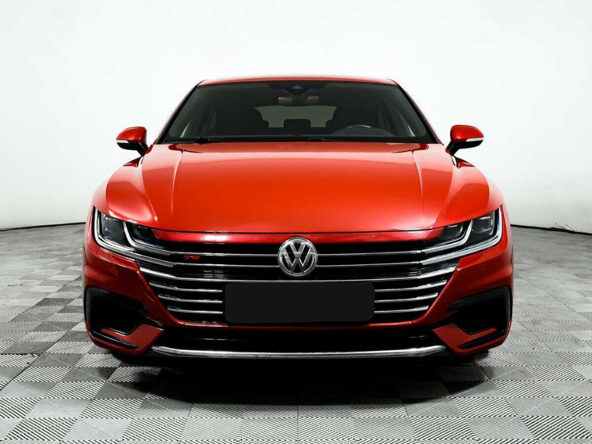 Volkswagen Arteon 2017 года с пробегом. Фото: #1