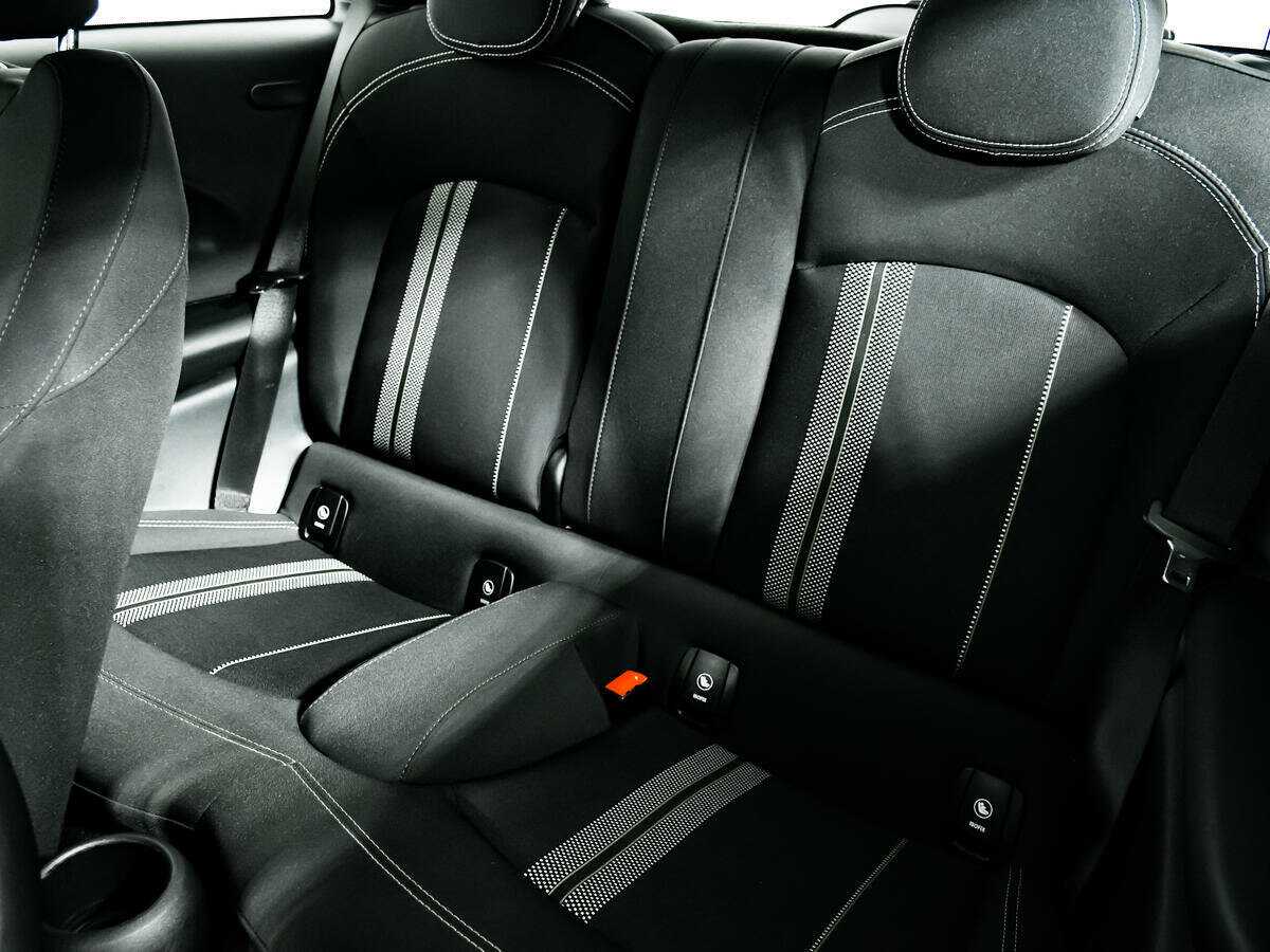 Mini Hatch 2021 года с пробегом. Фото: #11