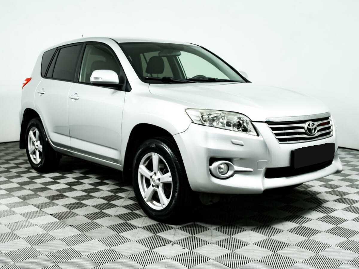 Toyota RAV4 2010 года с пробегом. Фото: #2