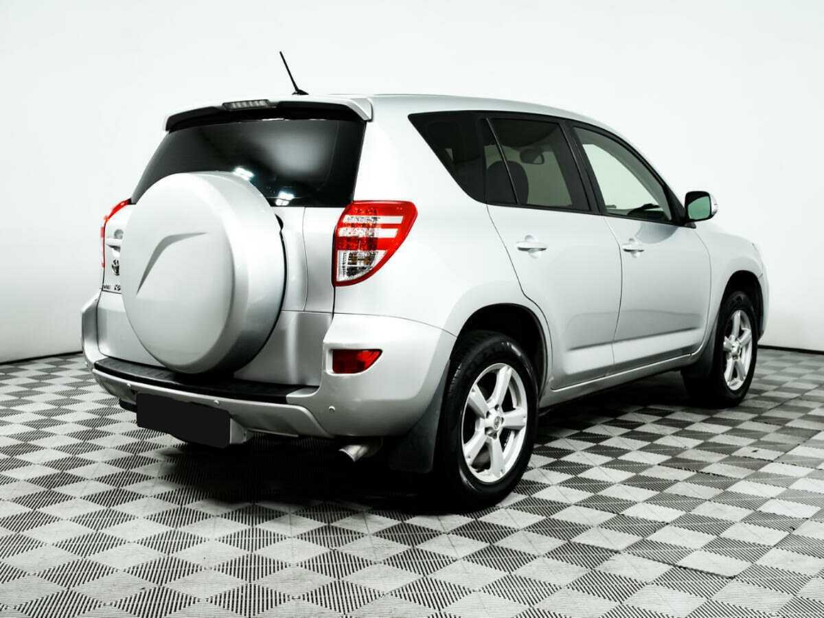 Toyota RAV4 2010 года с пробегом. Фото: #4