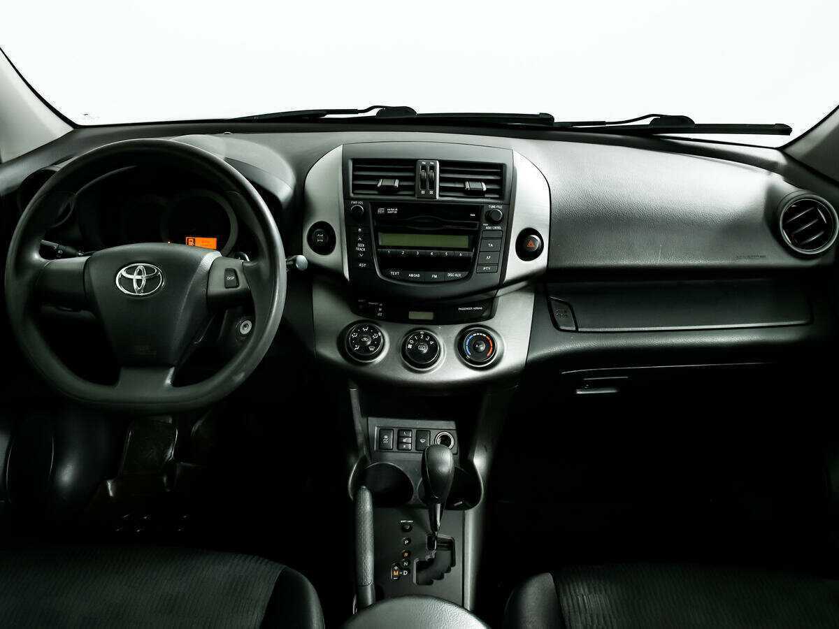 Toyota RAV4 2010 года с пробегом. Фото: #10