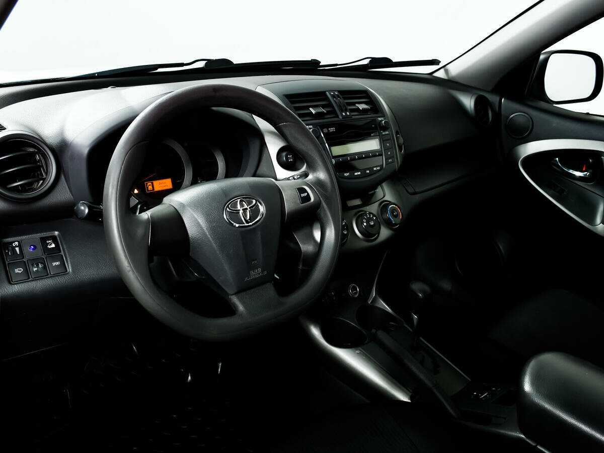 Toyota RAV4 2010 года с пробегом. Фото: #12