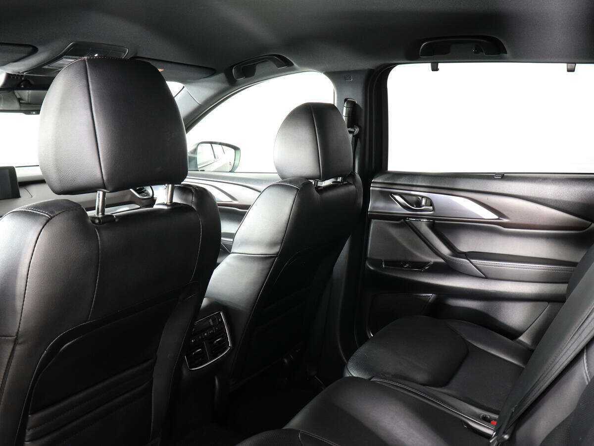 Mazda CX-9 2019 года с пробегом. Фото: #10