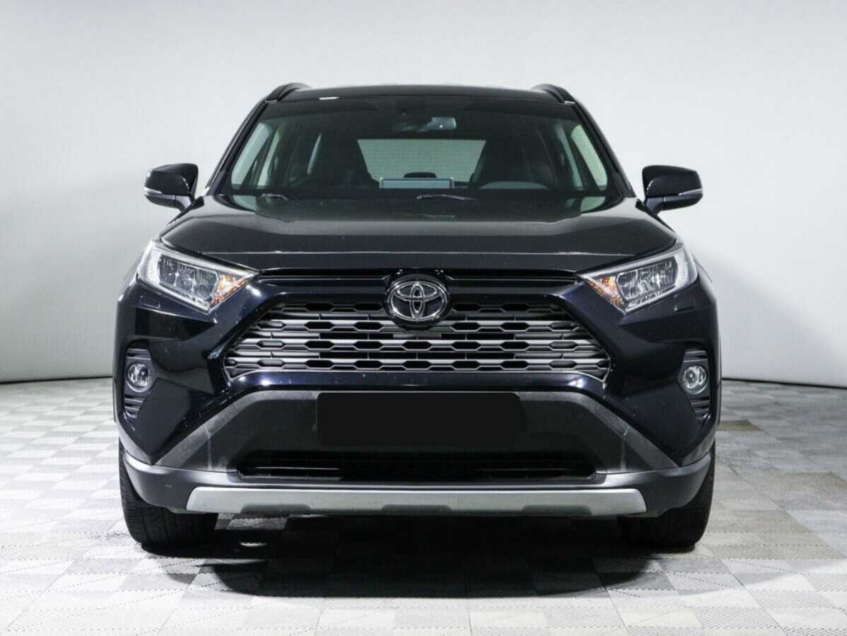 Toyota RAV4 2021 года с пробегом. Фото: #1