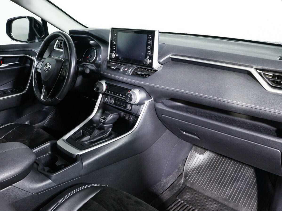 Toyota RAV4 2021 года с пробегом. Фото: #8