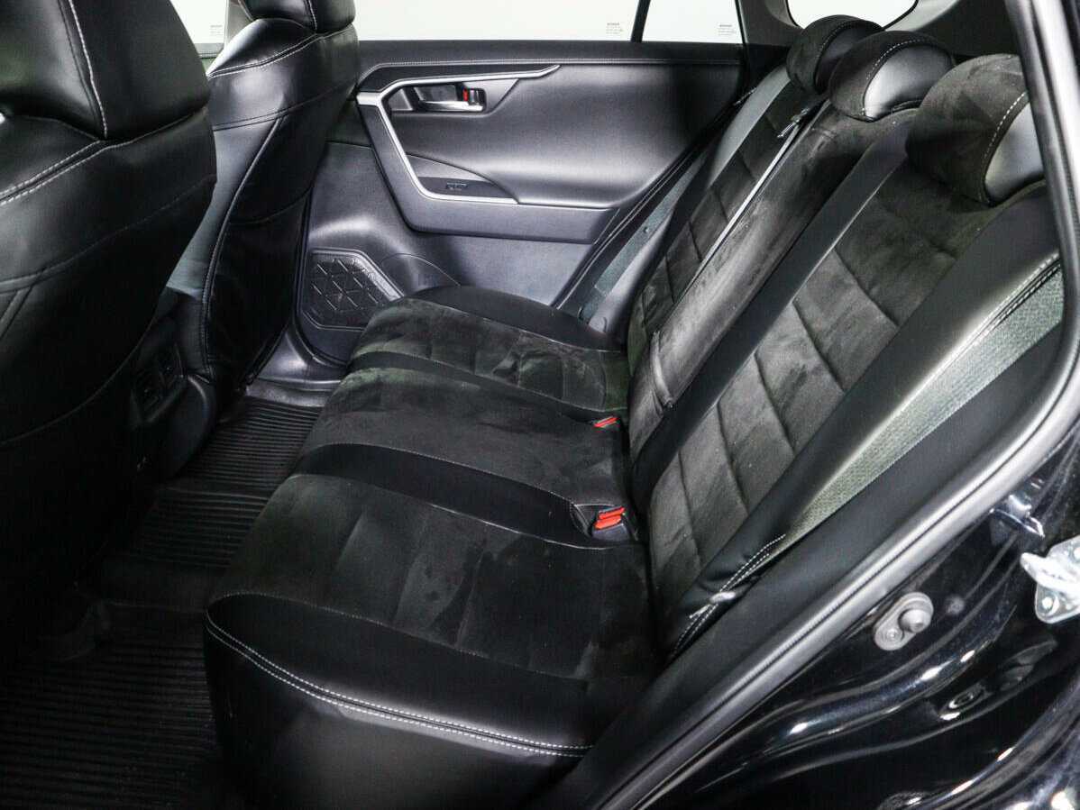 Toyota RAV4 2021 года с пробегом. Фото: #9