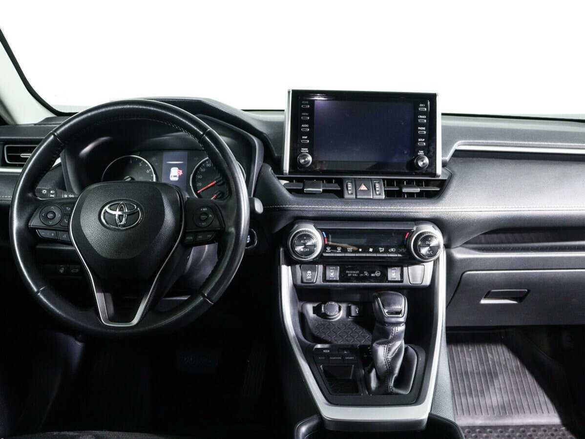 Toyota RAV4 2021 года с пробегом. Фото: #12