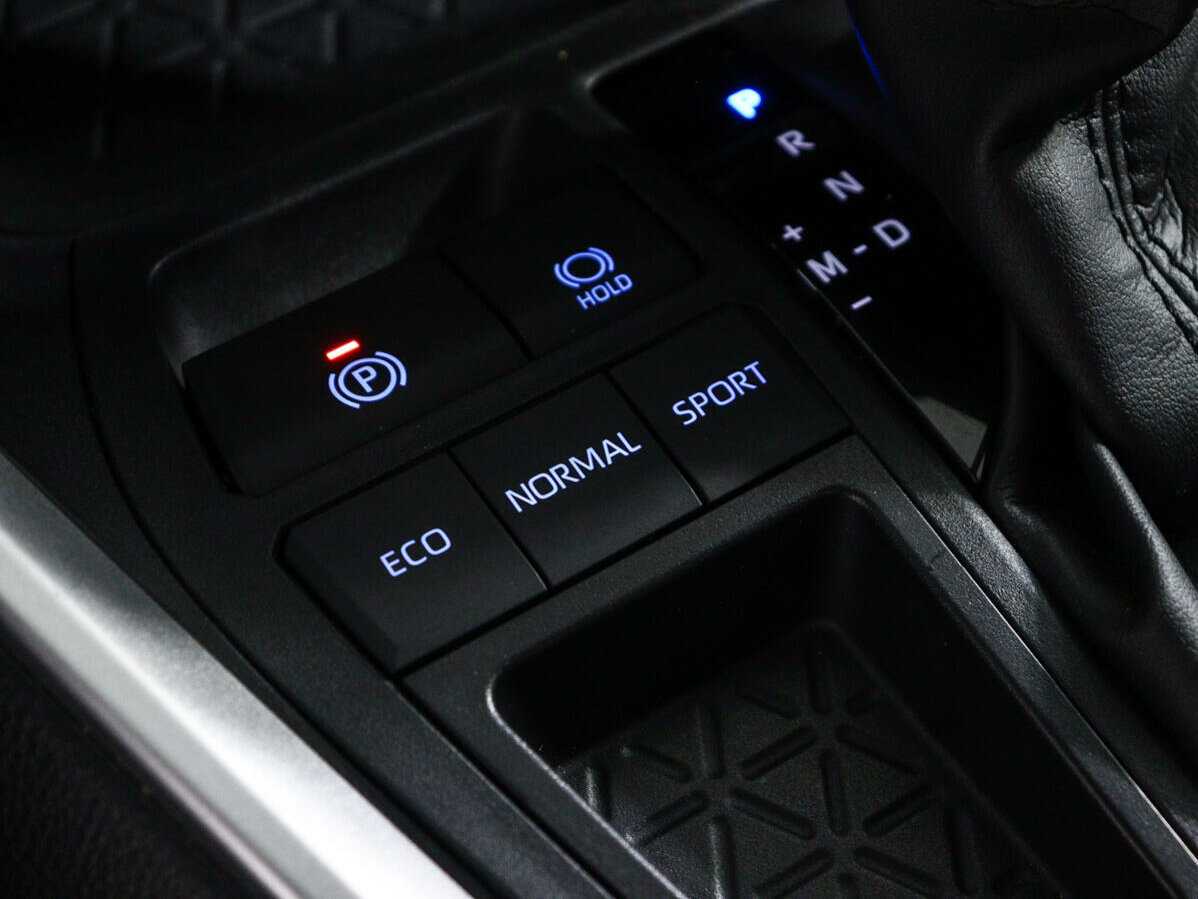 Toyota RAV4 2021 года с пробегом. Фото: #15