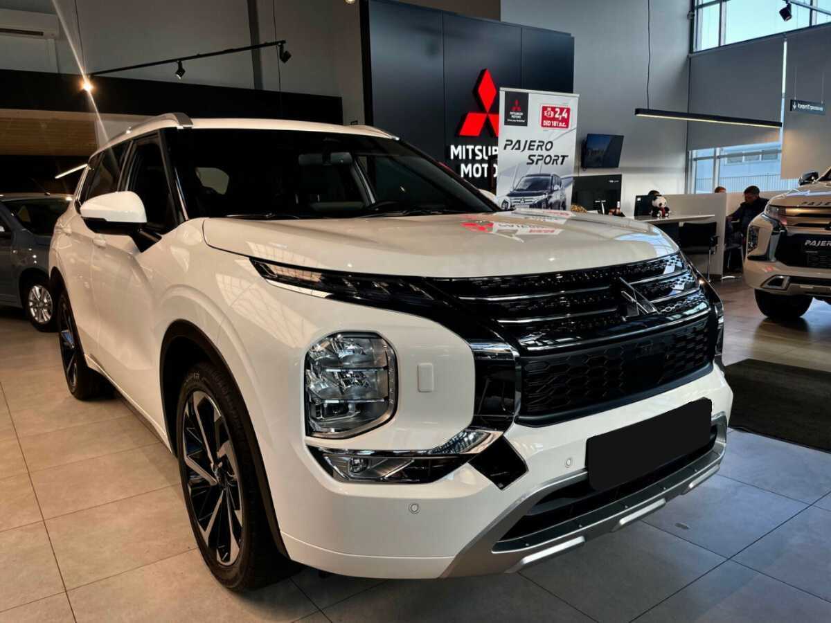 Mitsubishi Outlander 2022 года с пробегом. Фото: #2