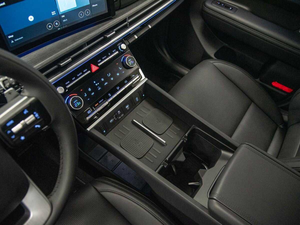 Hyundai Santa Fe 2024 года с пробегом. Фото: #4