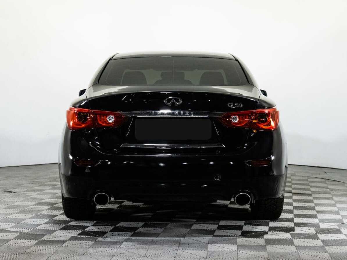 Infiniti Q50 2014 года с пробегом. Фото: #4