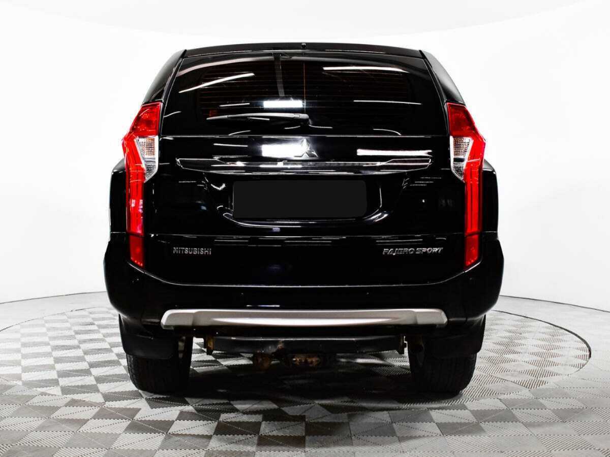 Mitsubishi Pajero Sport 2019 года с пробегом. Фото: #5
