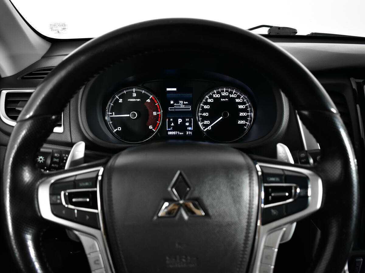 Mitsubishi Pajero Sport 2019 года с пробегом. Фото: #10