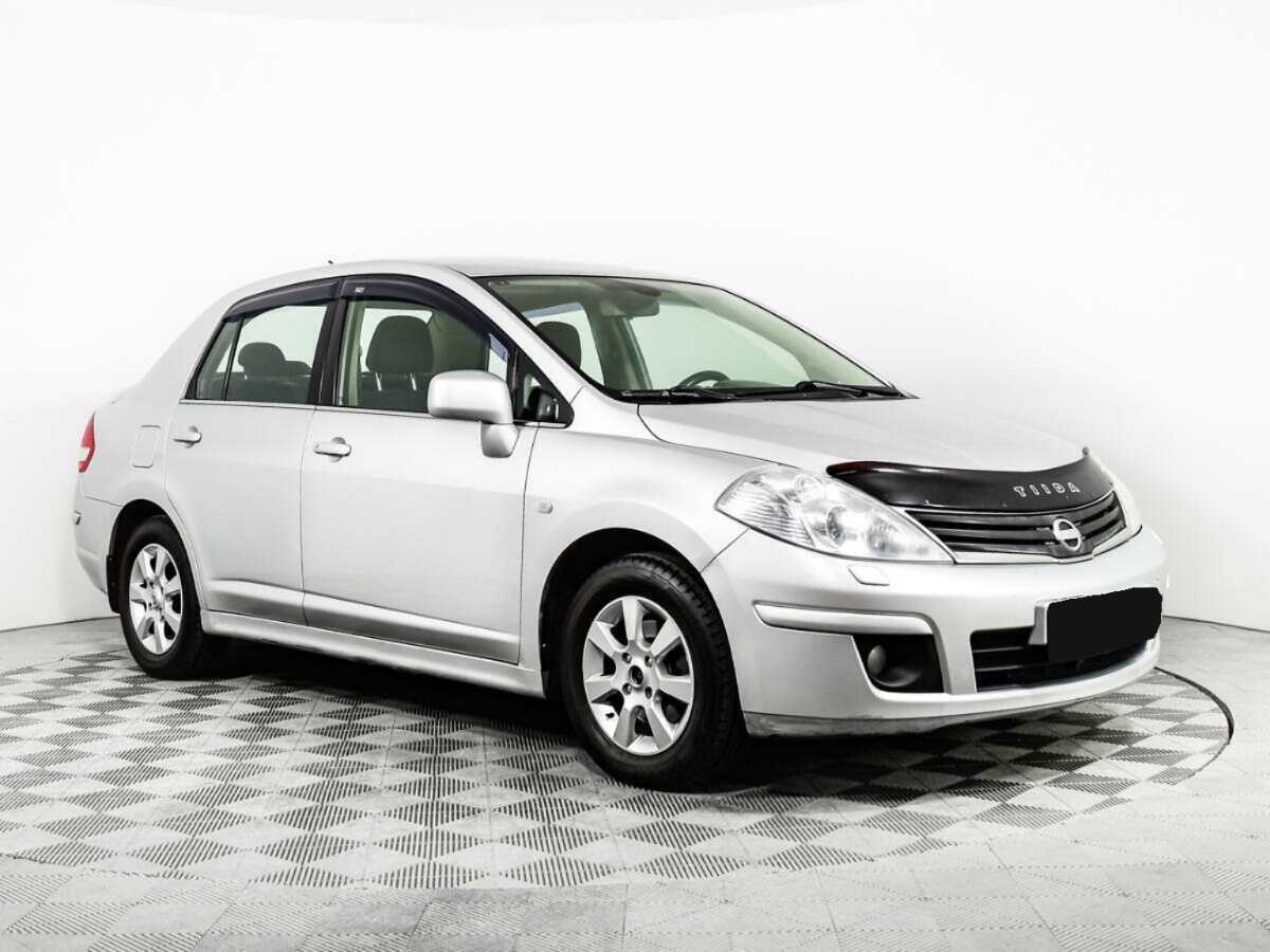Nissan Tiida 2011 года с пробегом. Фото: #2