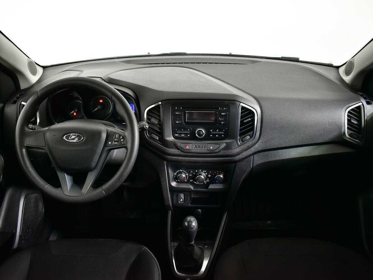 Б/У Лада (ВАЗ) ИКСРЭЙ 2017 года. Фото: #11