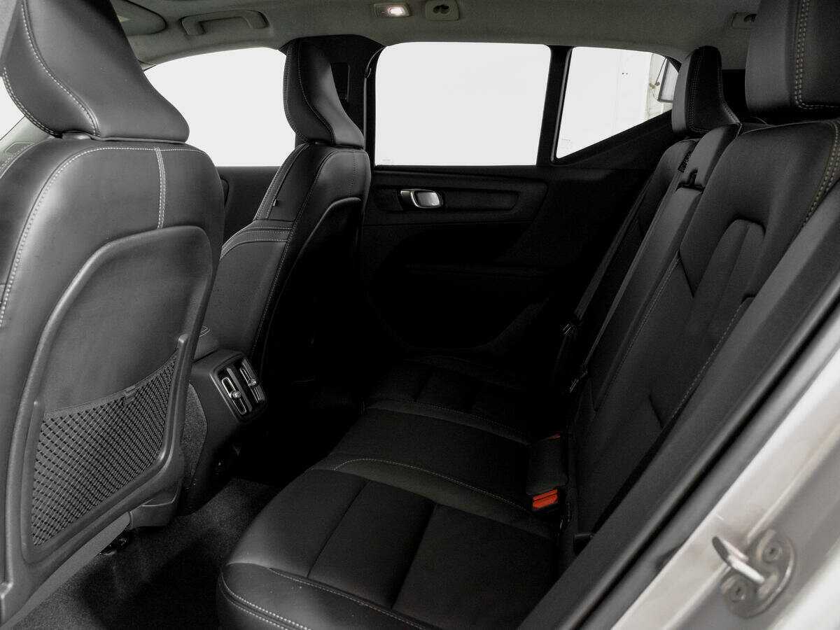 Volvo XC40 2023 года с пробегом. Фото: #7