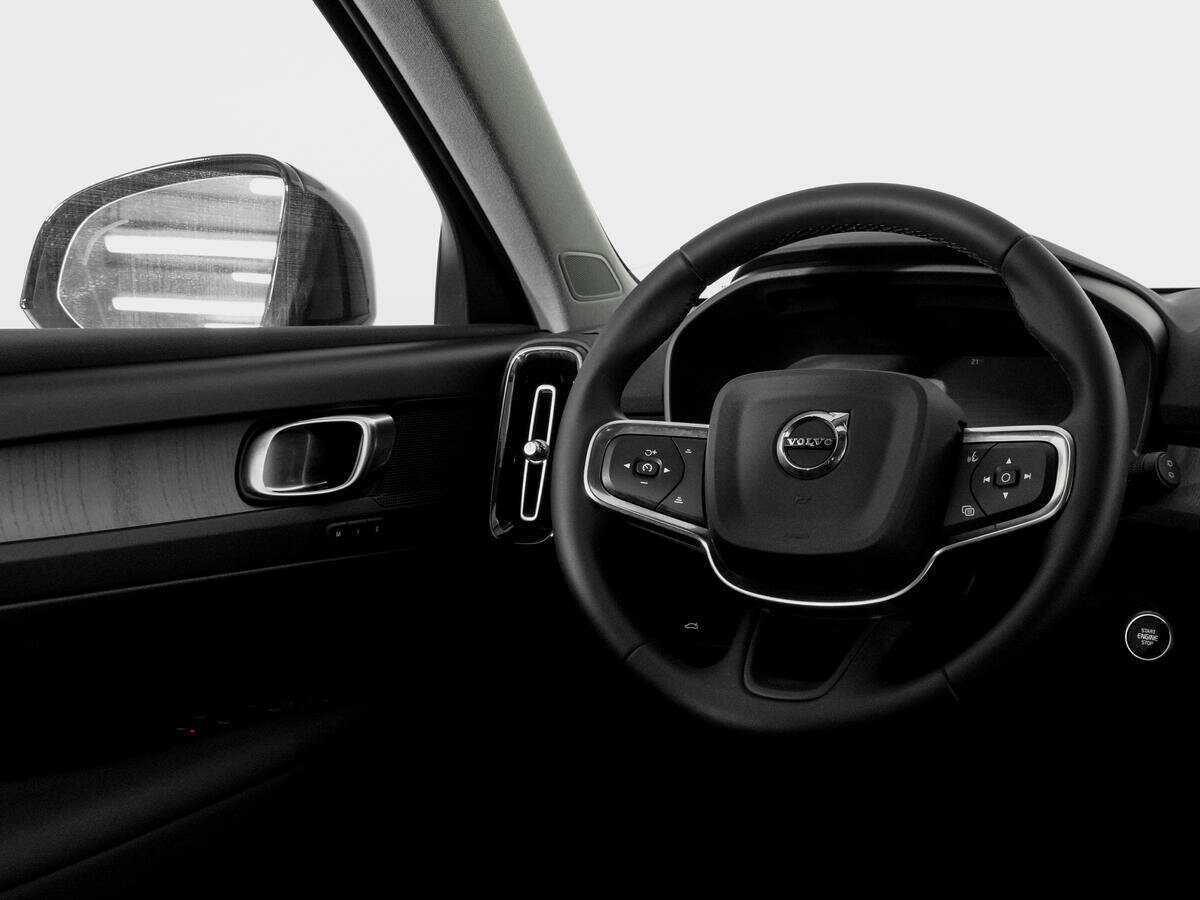 Volvo XC40 2023 года с пробегом. Фото: #11