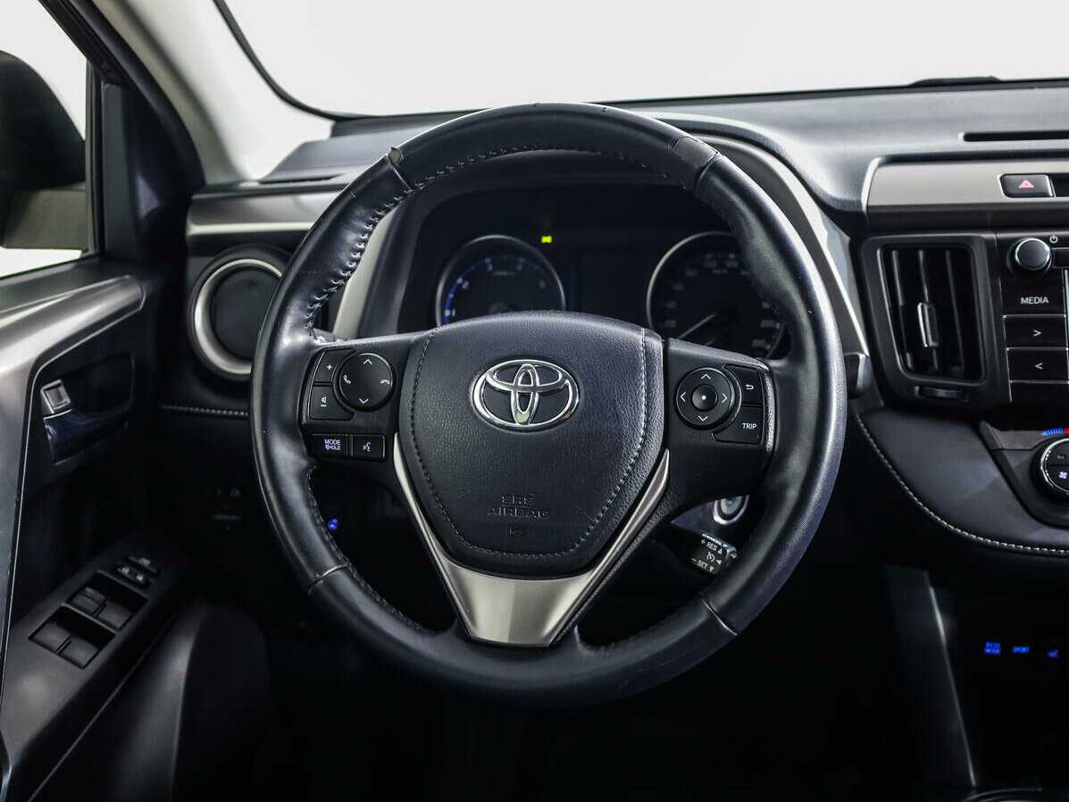 Toyota RAV4 2015 года с пробегом. Фото: #9