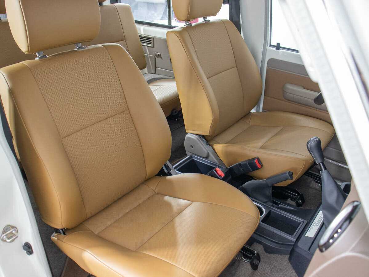 Toyota Land Cruiser 2022 года с пробегом. Фото: #9