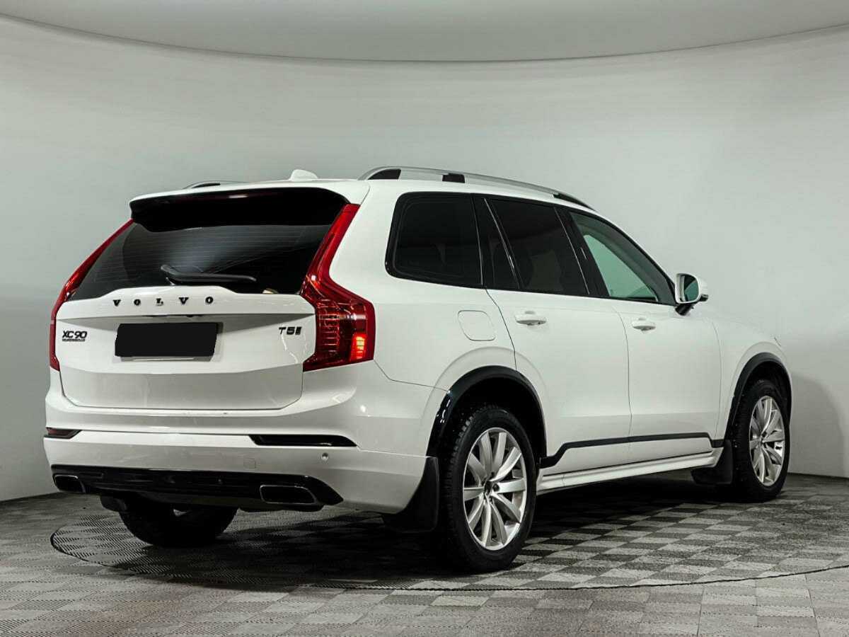 Volvo XC90 2019 года с пробегом. Фото: #4