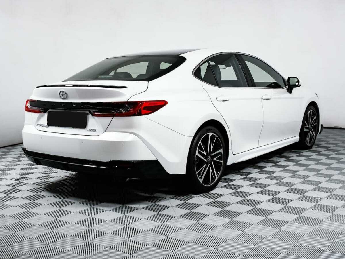 Toyota Camry 2024 года с пробегом. Фото: #4