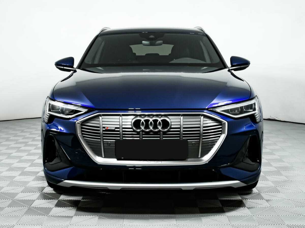 Audi e-tron 2022 года с пробегом. Фото: #1