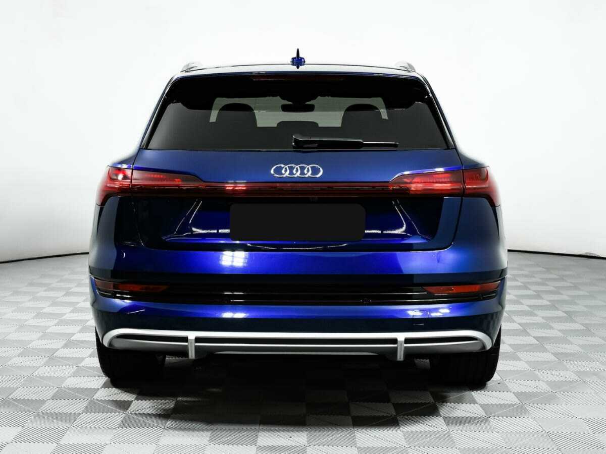 Audi e-tron 2022 года с пробегом. Фото: #5