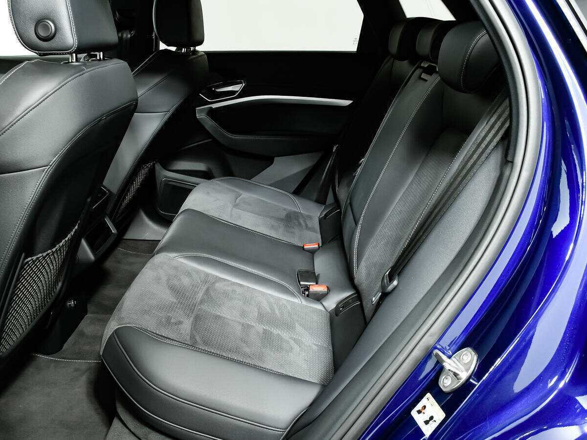 Audi e-tron 2022 года с пробегом. Фото: #13