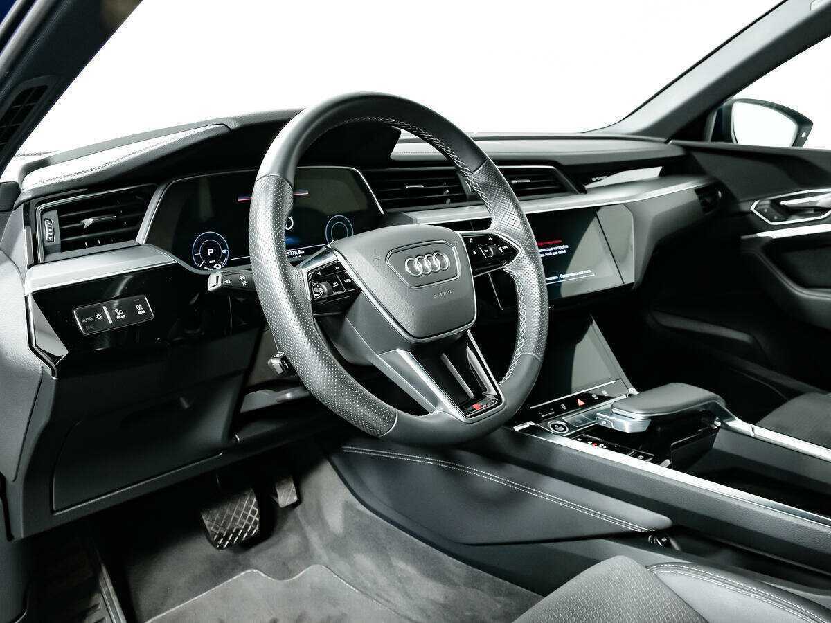 Audi e-tron 2022 года с пробегом. Фото: #14