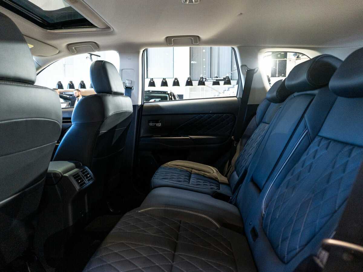 Mitsubishi Outlander 2022 года с пробегом. Фото: #12