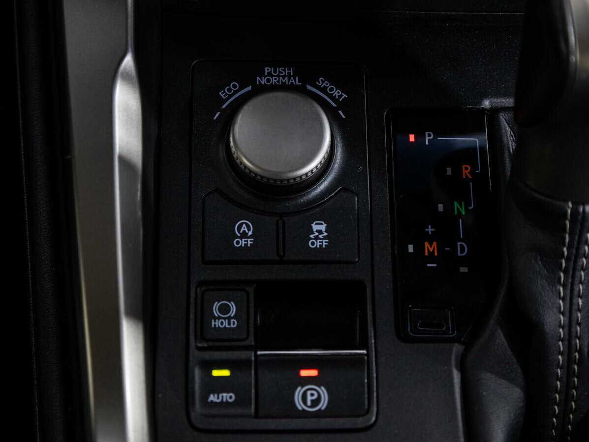 Lexus NX 2015 года с пробегом. Фото: #12