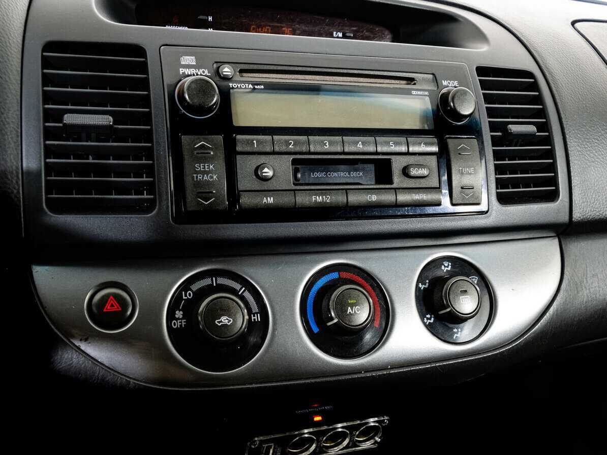 Toyota Camry 2001 года с пробегом. Фото: #12