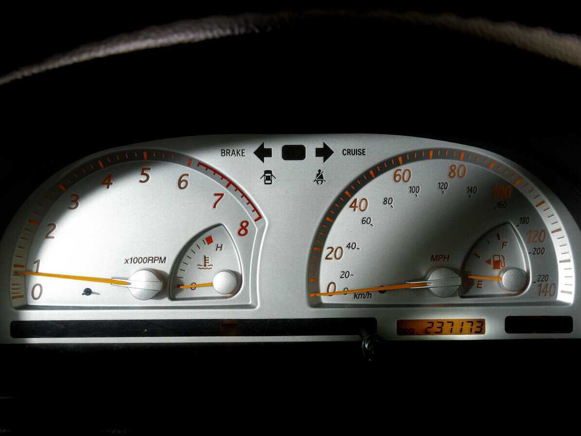 Toyota Camry 2001 года с пробегом. Фото: #14