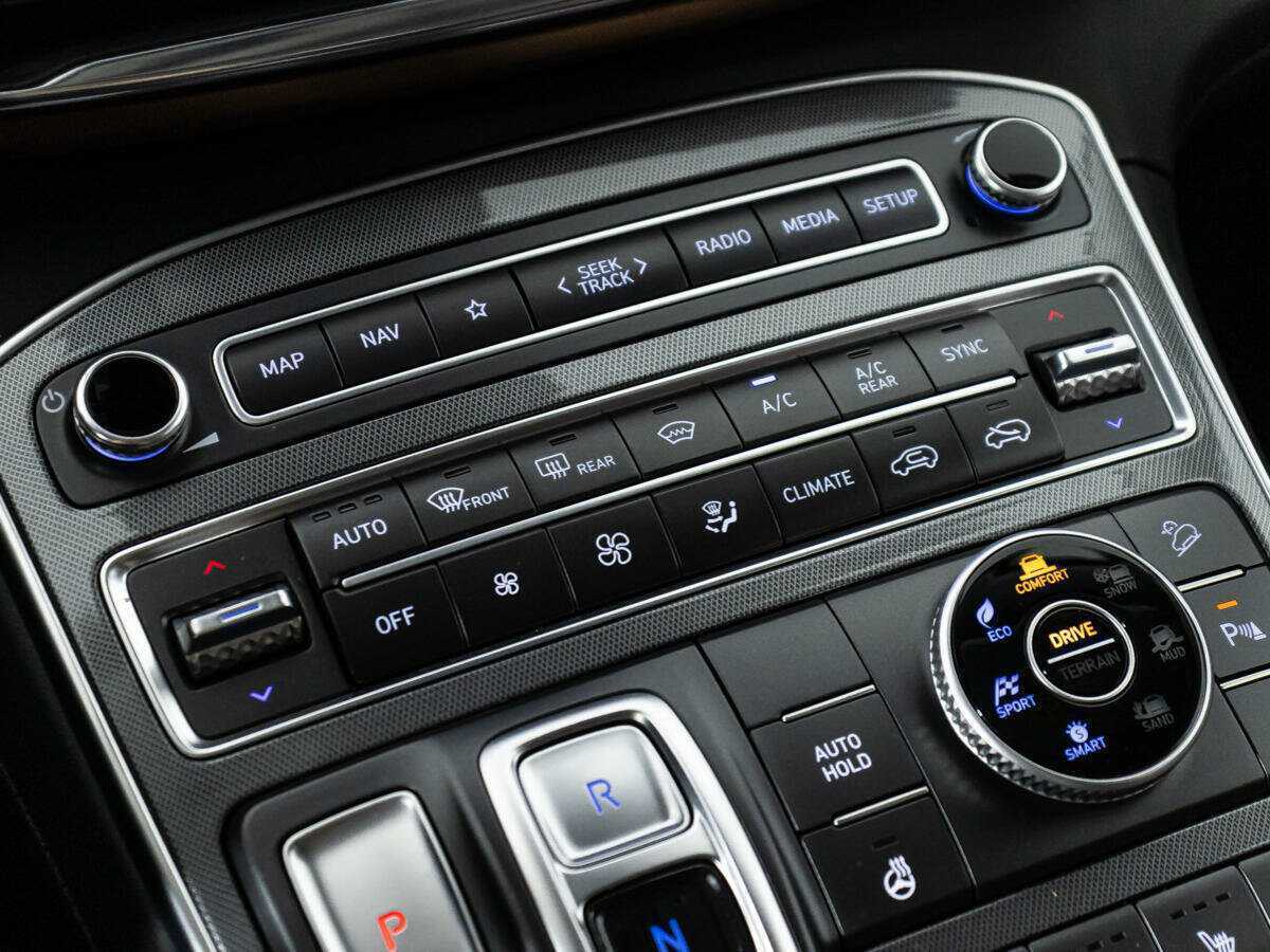 Hyundai Santa Fe 2022 года с пробегом. Фото: #22