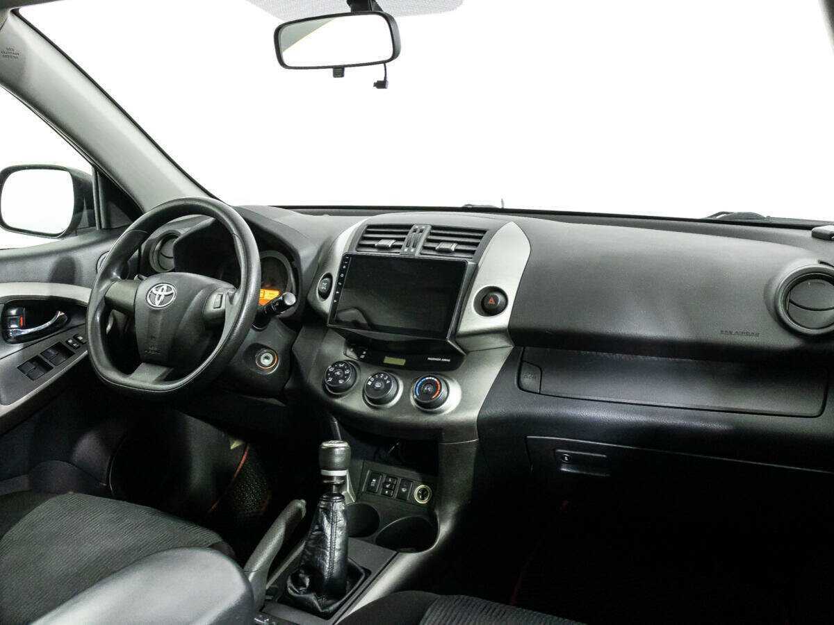 Toyota RAV4 2010 года с пробегом. Фото: #8