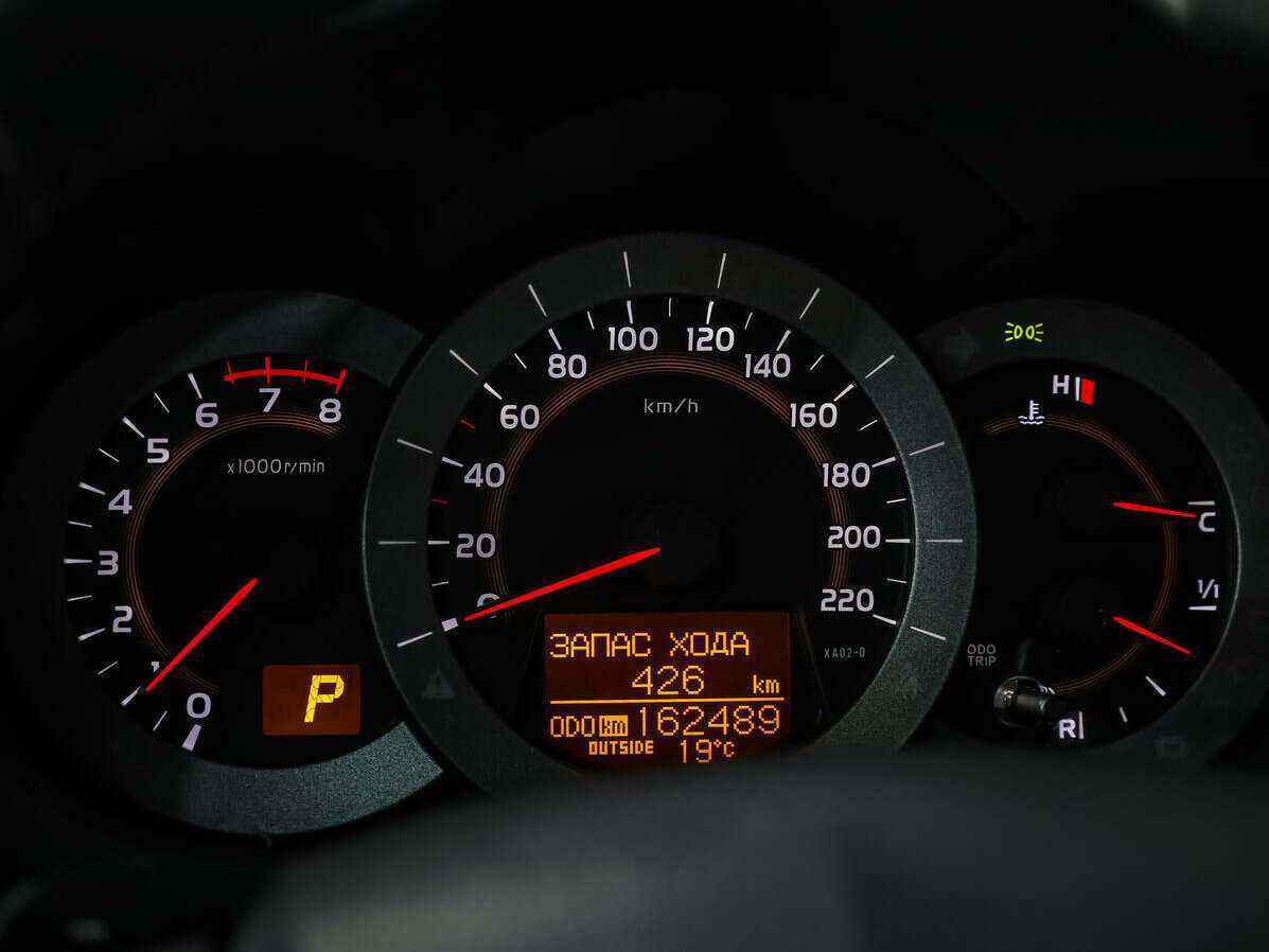 Toyota RAV4 2011 года с пробегом. Фото: #14