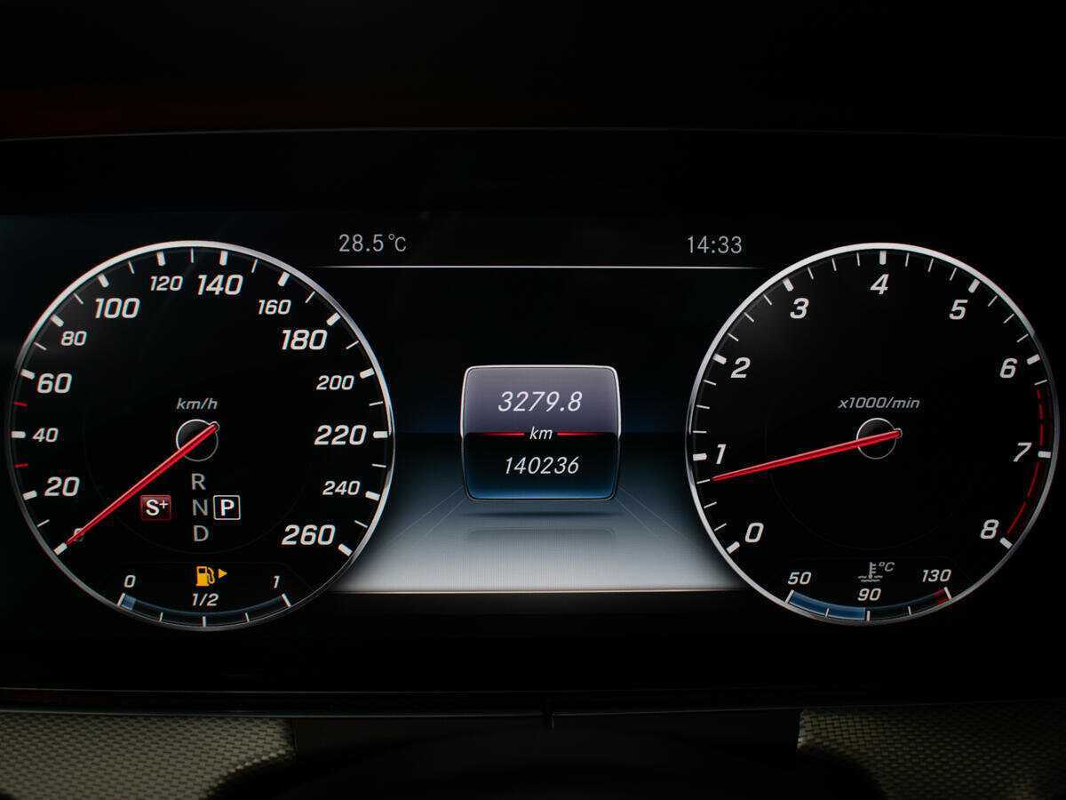 Mercedes-Benz E-Класс 2017 года с пробегом. Фото: #11