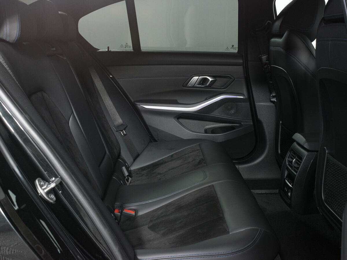 BMW 3 серии 2020 года с пробегом. Фото: #9