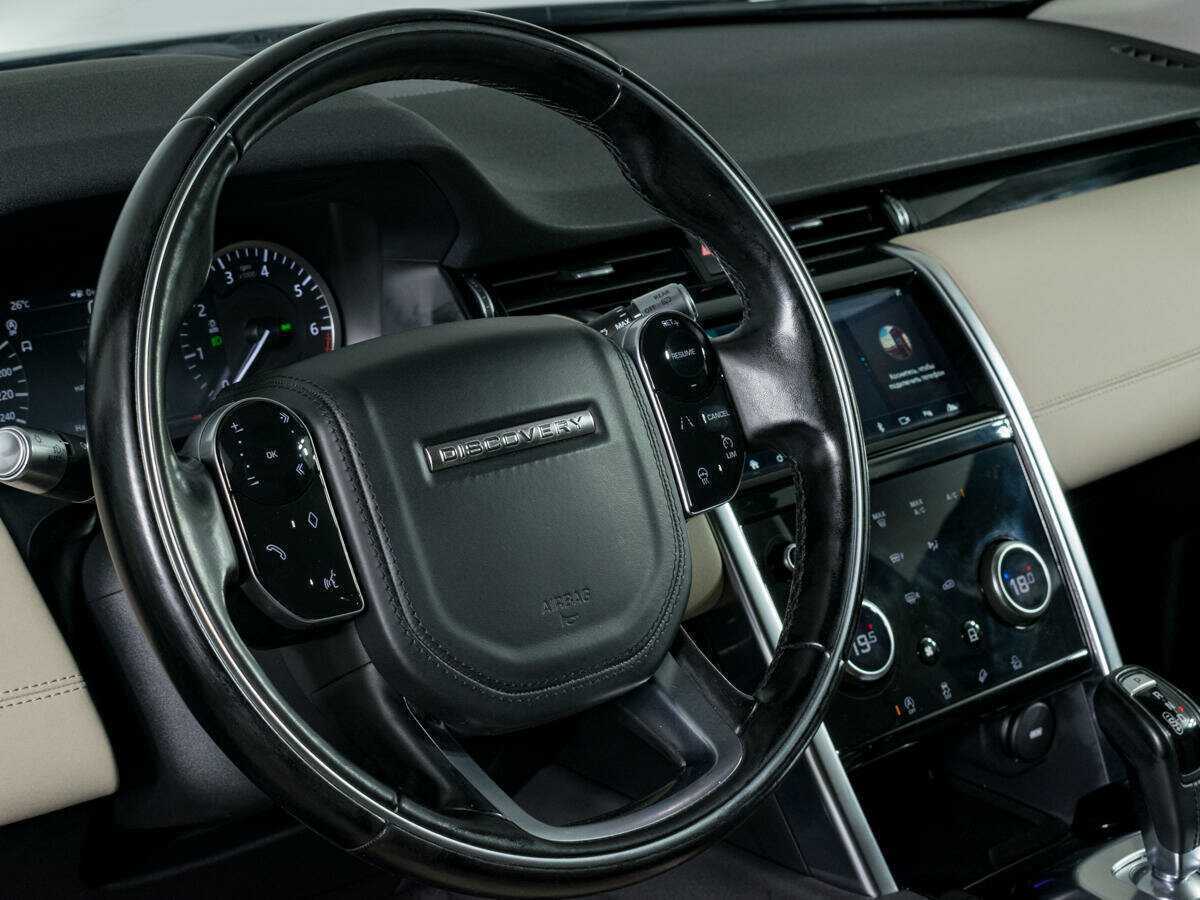 Land Rover Discovery Sport 2019 года с пробегом. Фото: #16