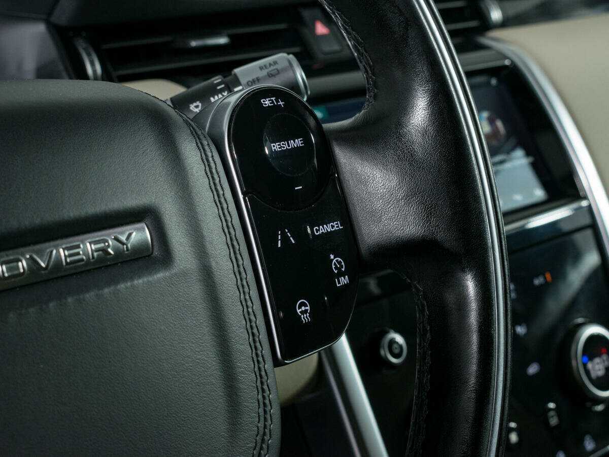 Land Rover Discovery Sport 2019 года с пробегом. Фото: #17