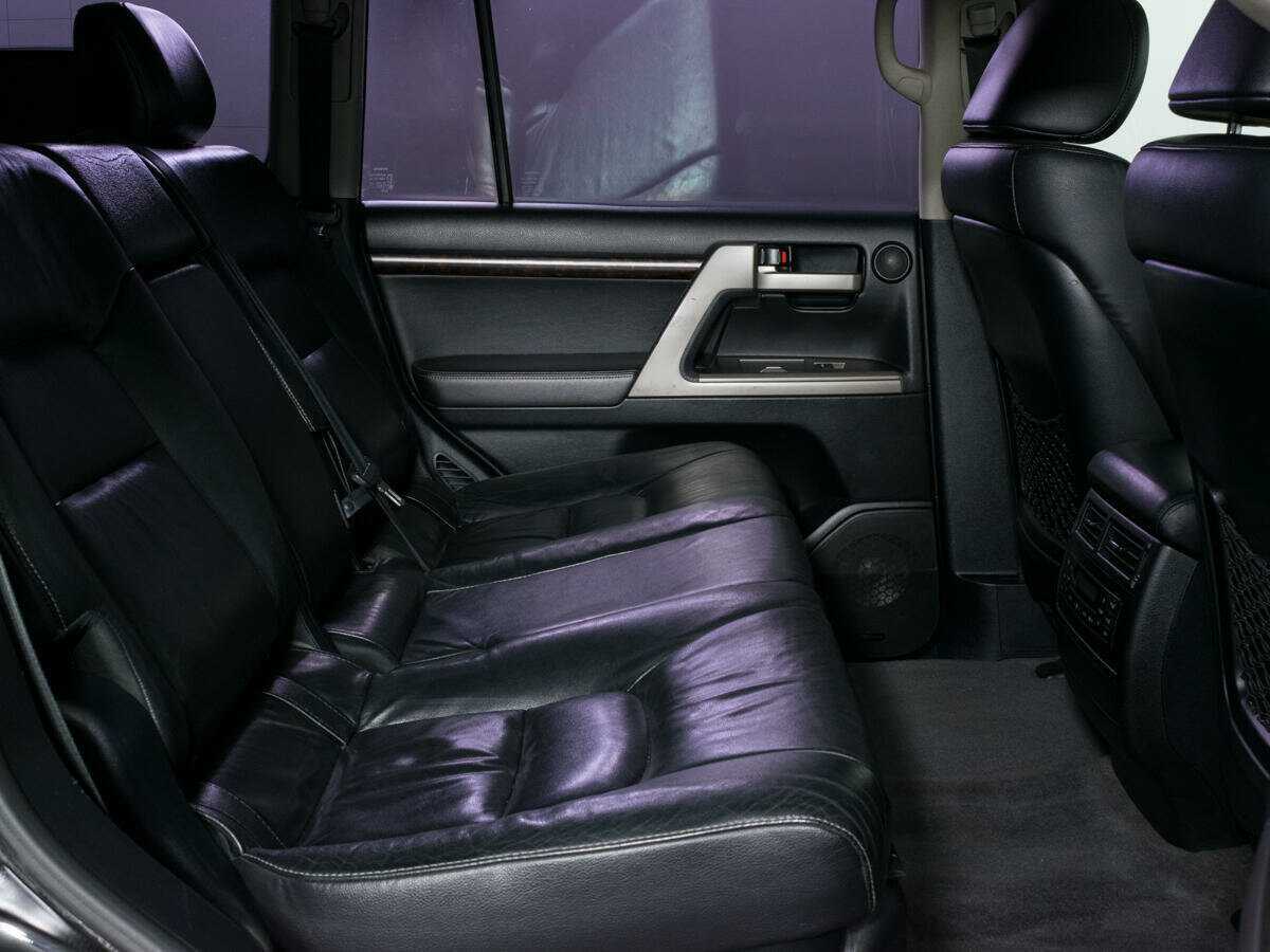 Toyota Land Cruiser 2011 года с пробегом. Фото: #11