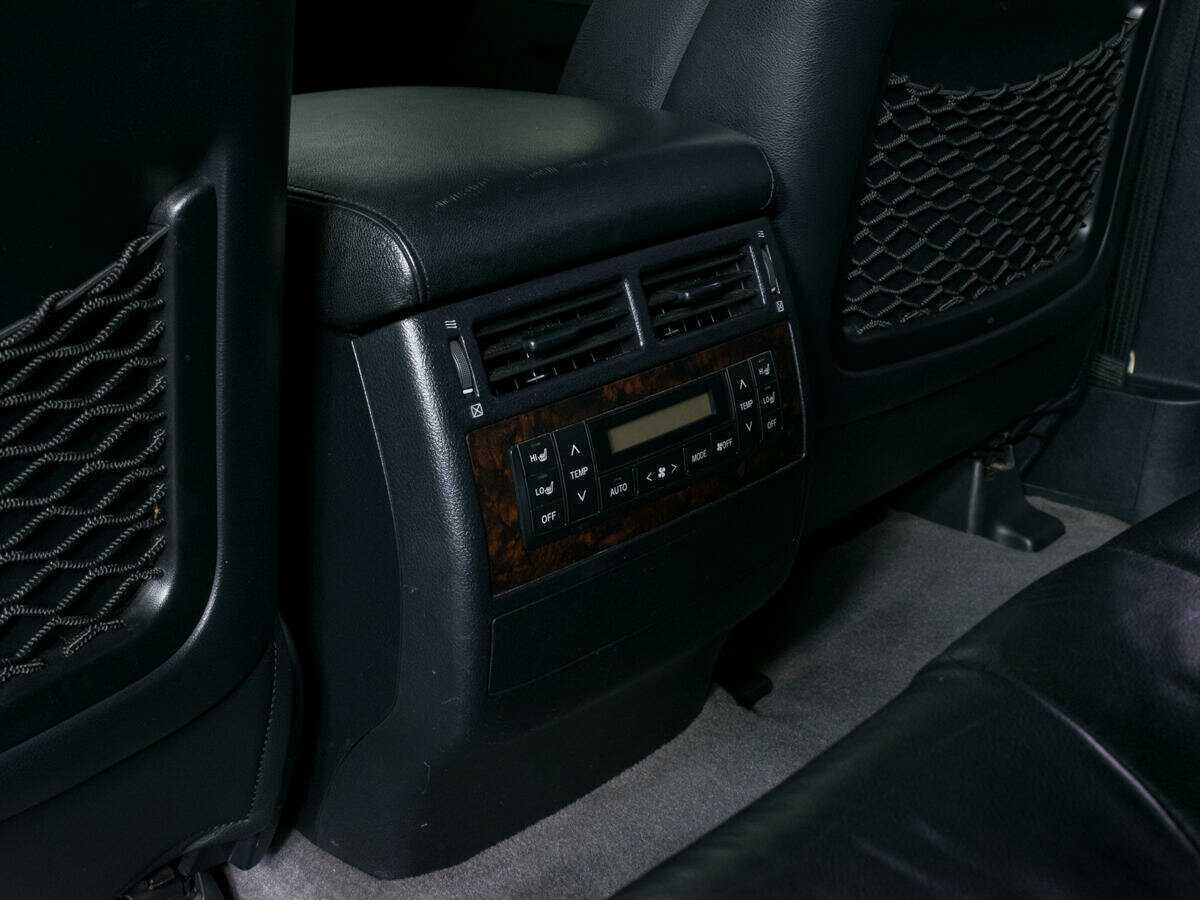 Toyota Land Cruiser 2011 года с пробегом. Фото: #12