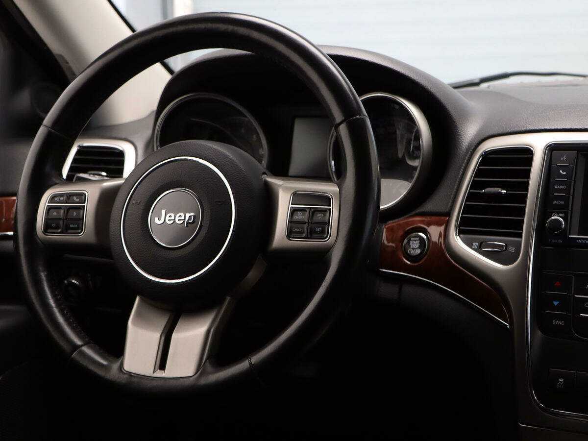 Jeep Grand Cherokee 2012 года с пробегом. Фото: #11