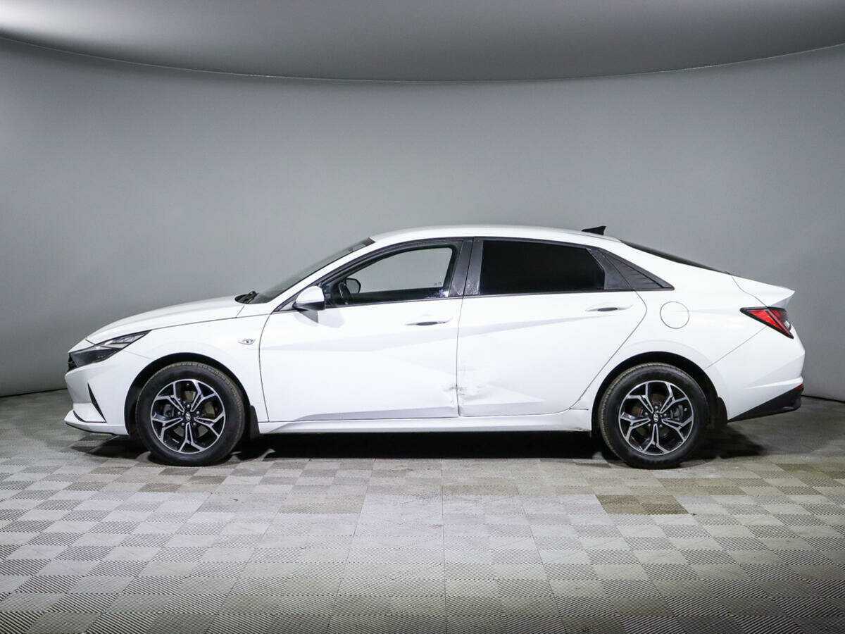 Hyundai Elantra 2021 года с пробегом. Фото: #7