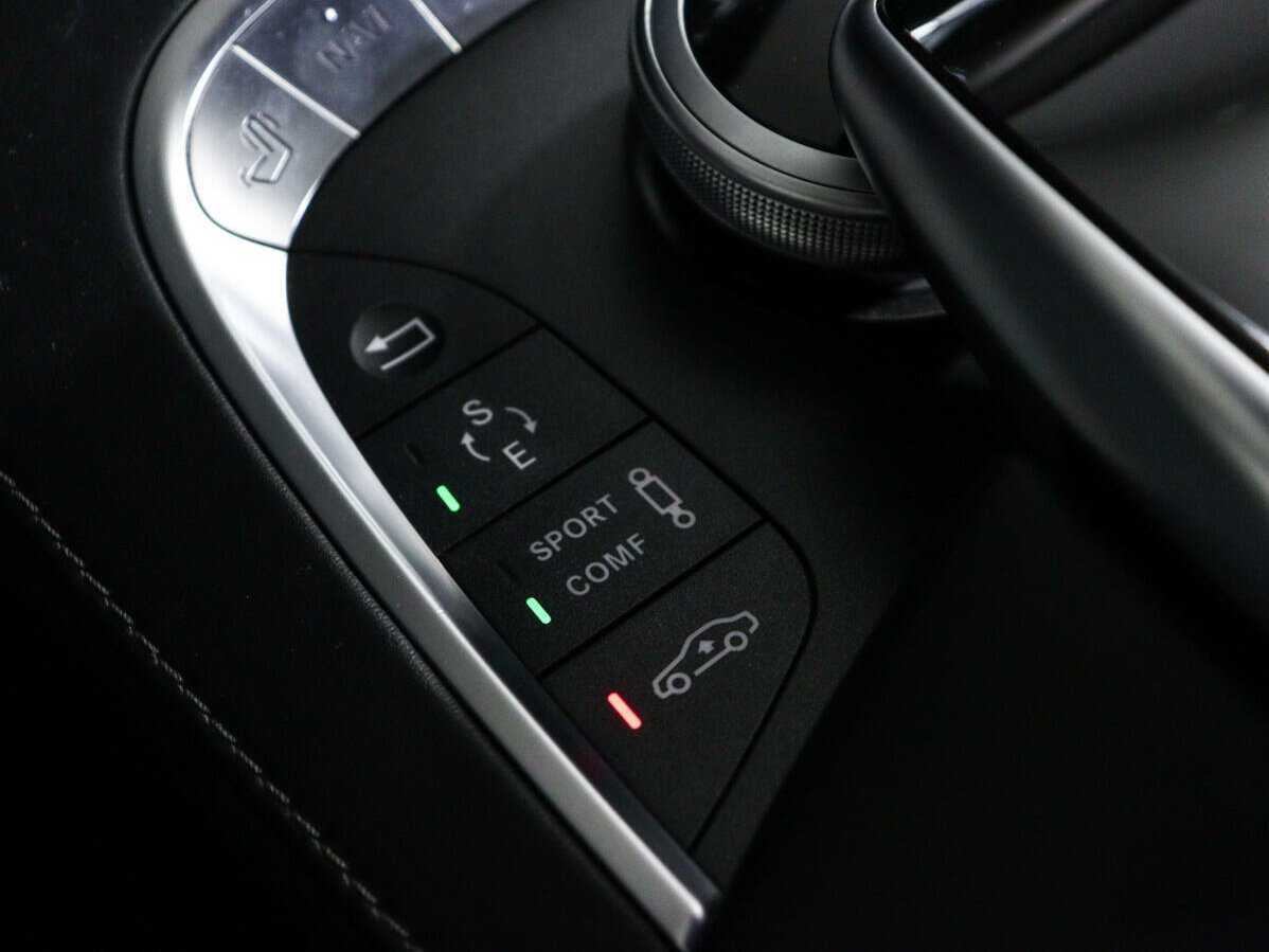 Mercedes-Benz Maybach S-Класс 2017 года с пробегом. Фото: #23