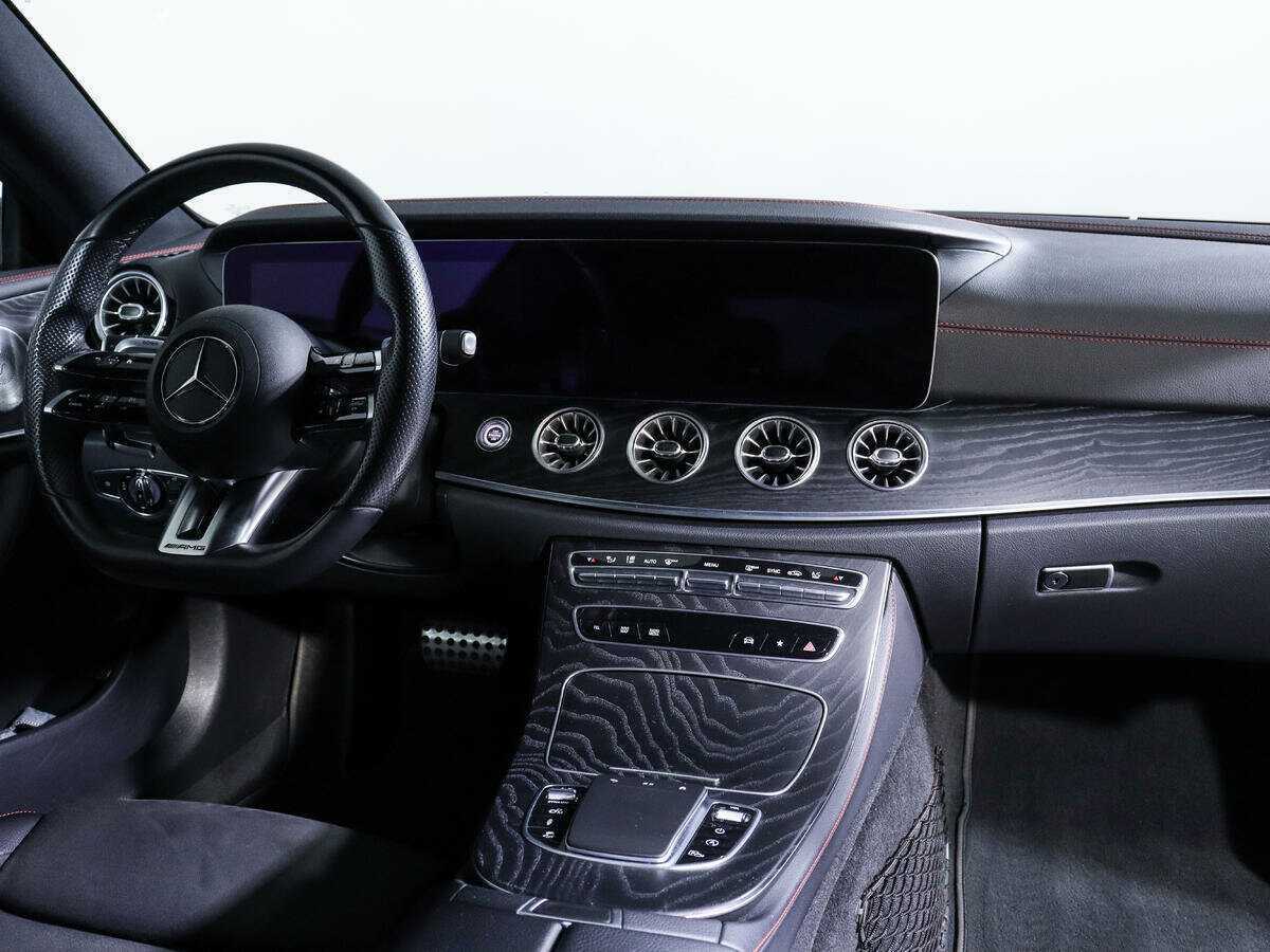 Mercedes-Benz E-Класс AMG 2020 года с пробегом. Фото: #9