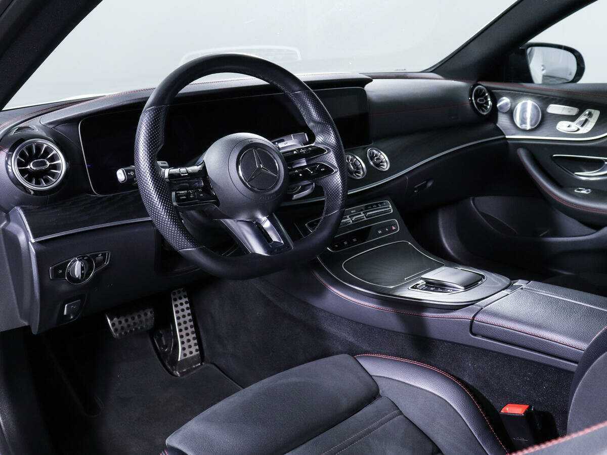 Mercedes-Benz E-Класс AMG 2020 года с пробегом. Фото: #11