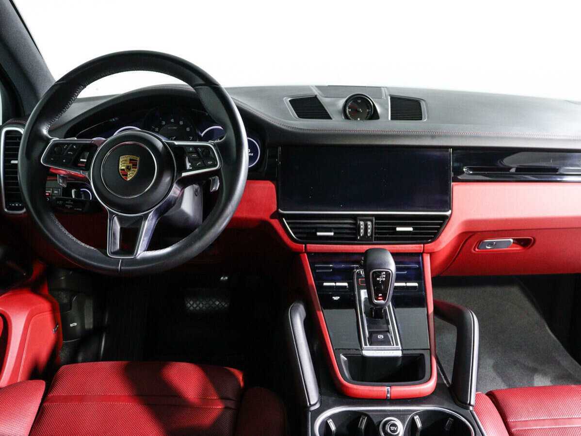 Porsche Cayenne 2019 года с пробегом. Фото: #9