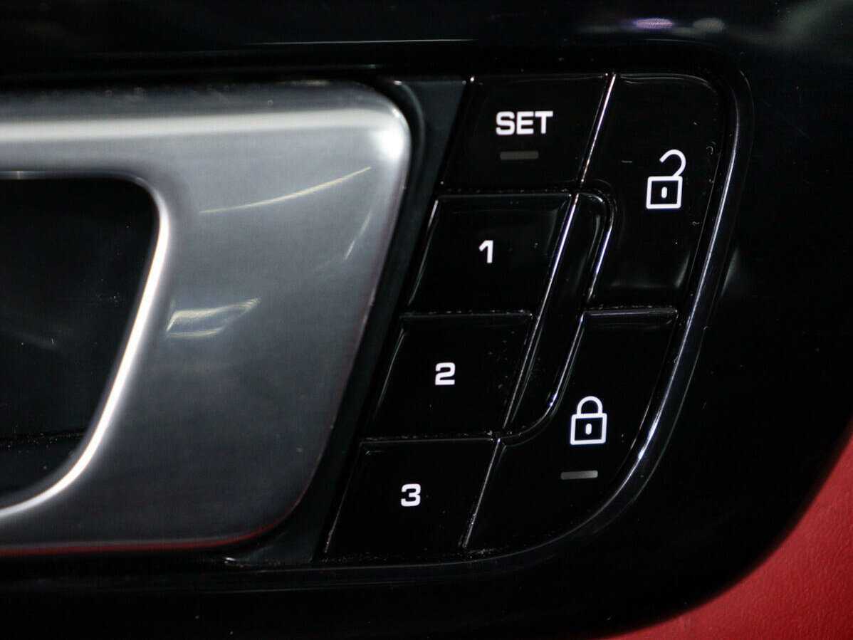 Porsche Cayenne 2019 года с пробегом. Фото: #16