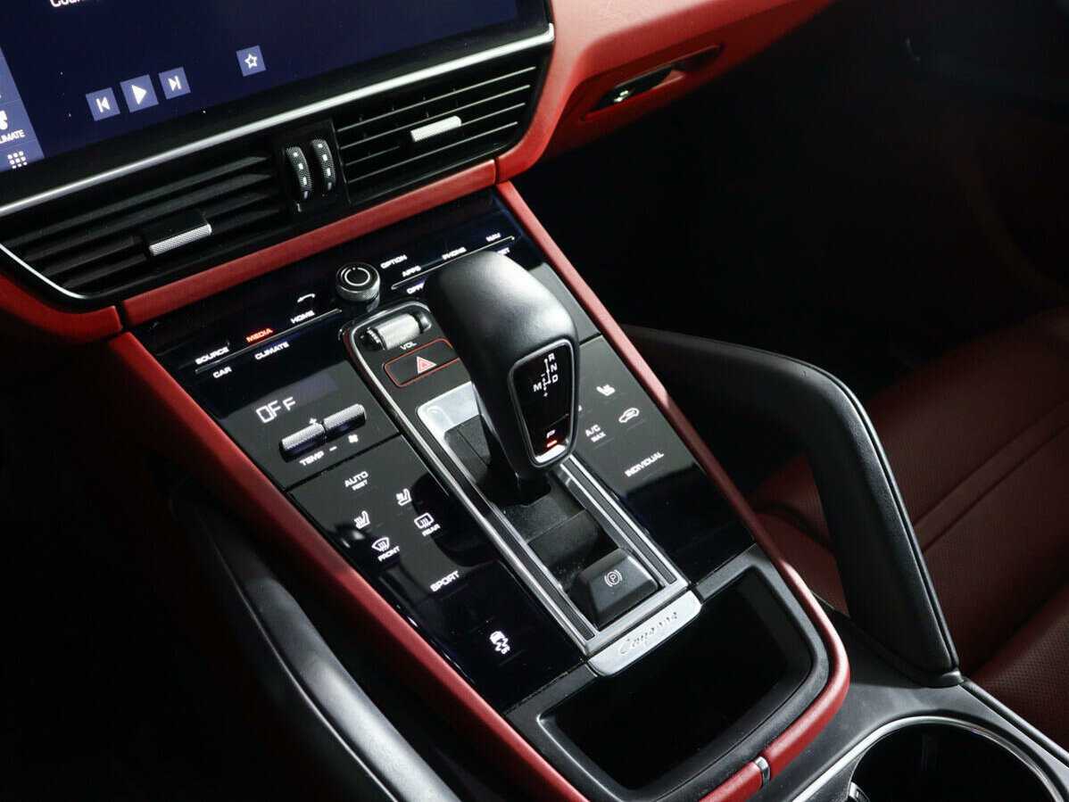 Porsche Cayenne 2019 года с пробегом. Фото: #18